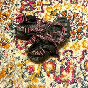 chacos